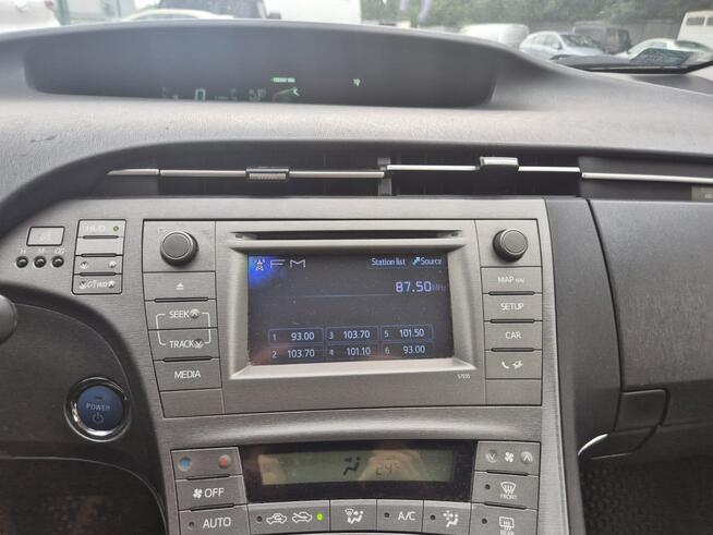 Toyota Prius Polski Salon silnik przebieg 60 tys km