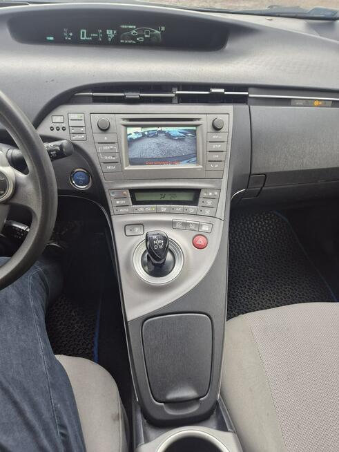 Toyota Prius Polski Salon silnik przebieg 60 tys km