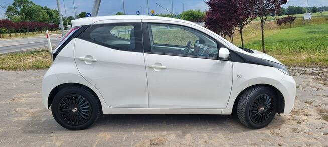 Toyota Aygo 1.0MPI 2018 bardzo bogato wyposażony