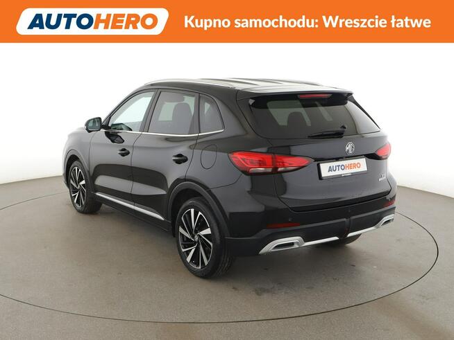 MG ZS HEV automat skóra virtual cocpit full LED navi klima auto kamery