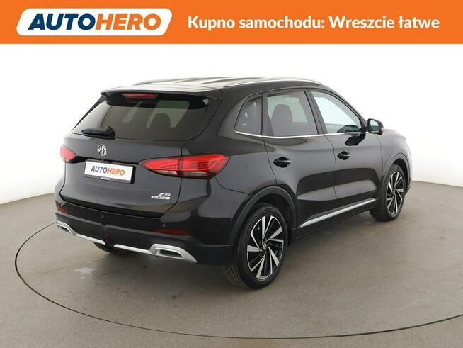MG ZS HEV automat skóra virtual cocpit full LED navi klima auto kamery