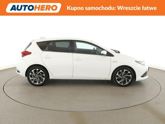Toyota Auris navi kamera tempomat klima-auto.