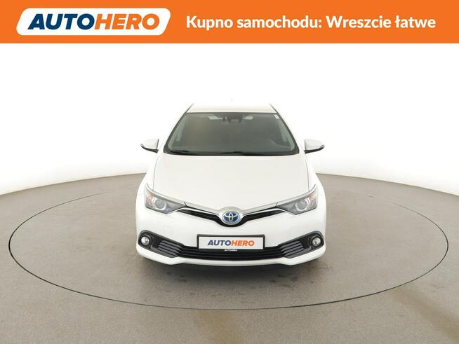 Toyota Auris navi kamera tempomat klima-auto.