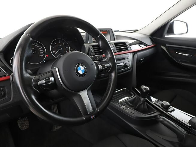 BMW 318 bi-xenon/LED sportowe fotele klima auto ambient light panorama czujnik