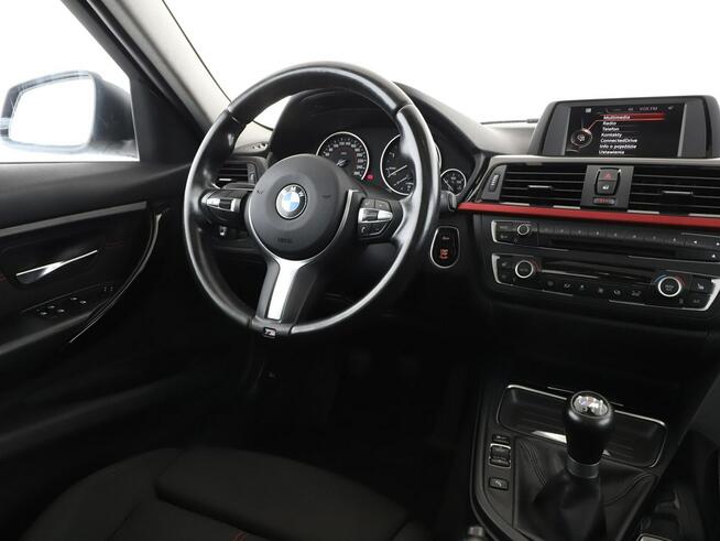 BMW 318 bi-xenon/LED sportowe fotele klima auto ambient light panorama czujnik