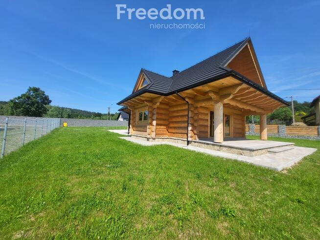 Nowoczesny dom z bali w Beskidach