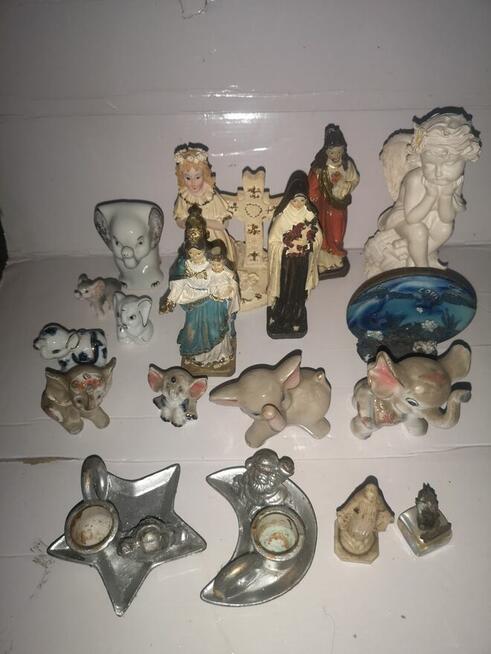 Figurki różnego rodzaju