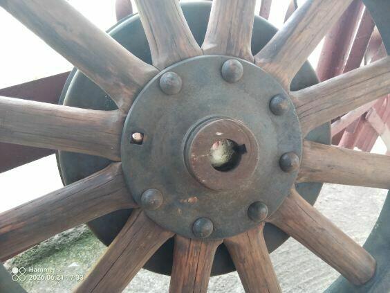 drewniane kola stare auto odrestaurowane ford studebaker