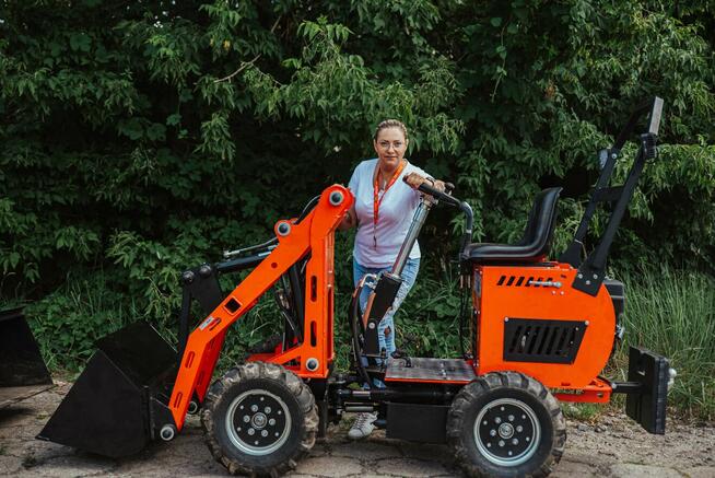MINI ŁADOWARKA KOŁOWA PRZEGUBOWA ŁAMANA MS-L116KN JSB - PL