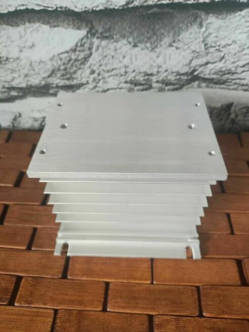 Radiator chłodzenia przekaźników półprzewodnikowych SSR i100