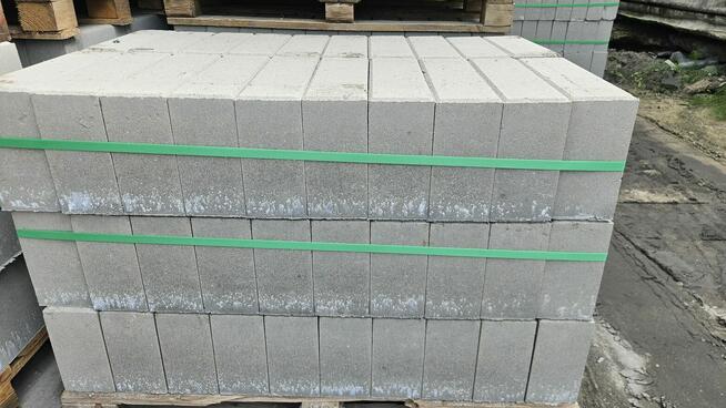 Bloczki betonowe fundamentowe B15