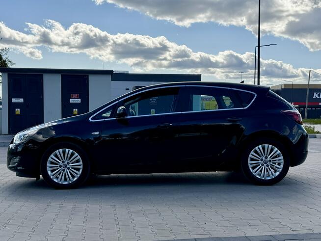Opel Astra 1.7 CDTI / 110KM LED XENON Nawigacja Skóra Grzane Fotele
