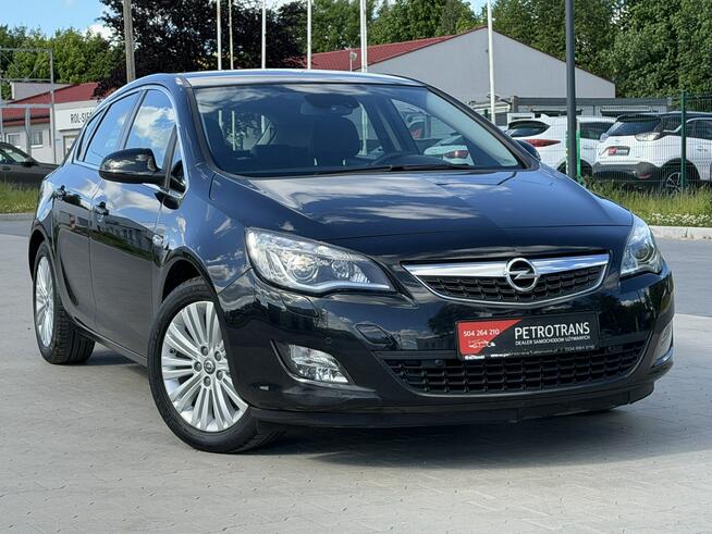 Opel Astra 1.7 CDTI / 110KM LED XENON Nawigacja Skóra Grzane Fotele