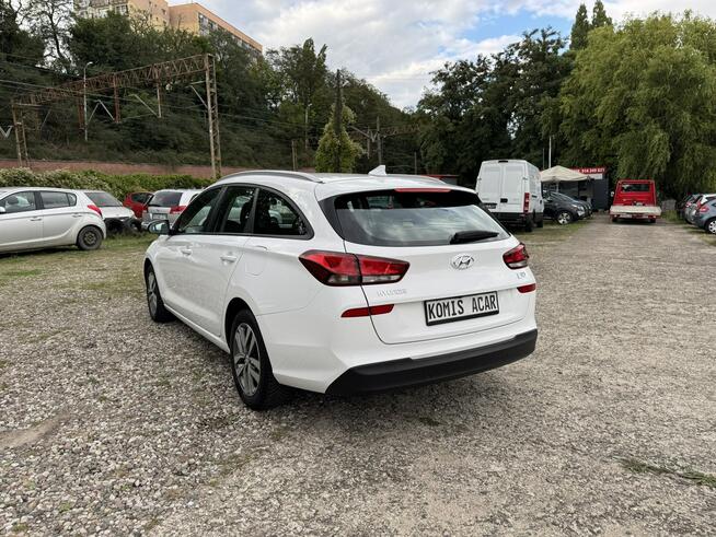 Hyundai i30 1.0 T-GDi-120km-1-Właściciel-Navi-Kamera-Klima-Tempomat-Komputer