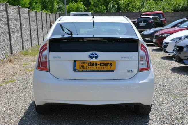 Toyota Prius 1.8 136KM Lift Dynamic Oryginał Mały przebieg JBL Kamera Head-up