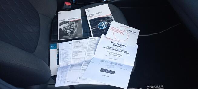 Toyota Corolla E-CVT 1.8 Hybryda Pełna historia FV23% 50.3 tys export Kamera cofania