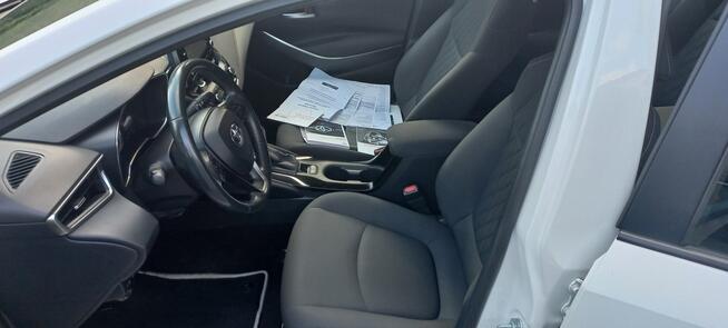Toyota Corolla E-CVT 1.8 Hybryda Pełna historia FV23% 50.3 tys export Kamera cofania