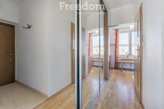 37 m2 I METRO | Kamienica CEGŁA | Parkiet | Balkon