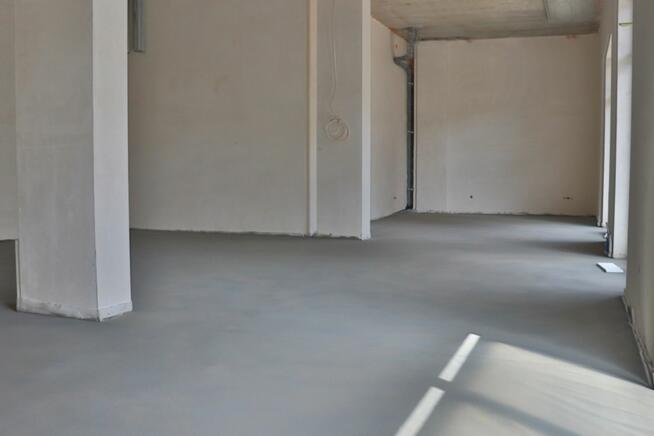 Lokal 82m²,DużeWitryny,AtrakcyjnePołożenie,ul.Andersena