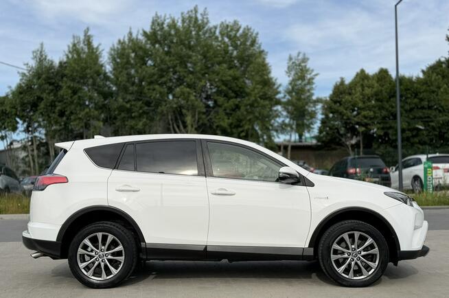 Toyota RAV-4 2.5 / 197 KM HYBRID FULL LED Nawigacja Kamera Asystent Pasa Ruchu