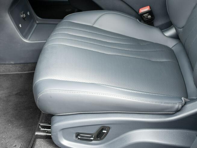 Geely Starray EM-i 1.5 PHEV Pro Podgrz.f i kier Elektr.f Skóra LED