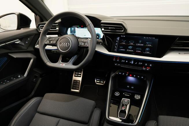 Audi A3 35 TFSI Stronic S-line Matrix ACC kamera SONOS Virtual plus