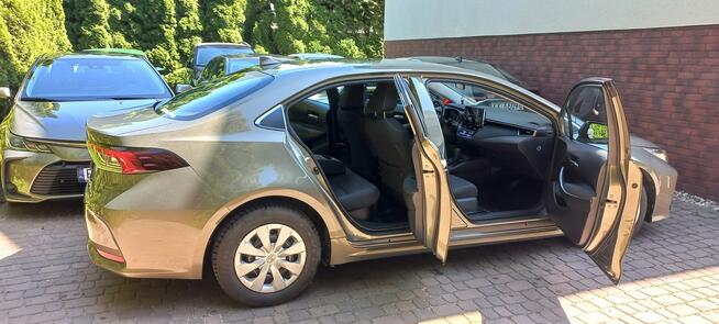 Toyota Corolla 47 netto FV23% e-CVT Tempomat aktywny Klimatronic Kier.wielofunkcyjna