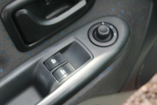 Renault Clio klimatyzacja el.szyby lusterka