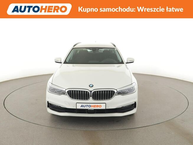 BMW 520 automat full LED navi klima auto ACC grzane fotele kamera i czuj. park