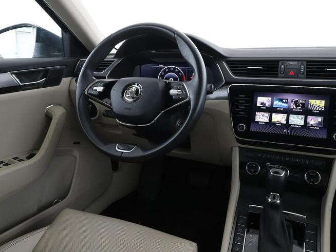 Škoda Superb PHEV Style automat skóra virtual ACC grzane fotele climatronic