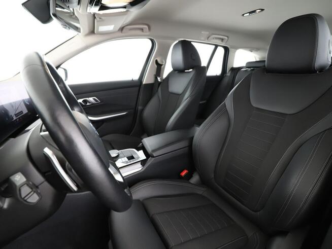 BMW 330 phev, full led, virtual, navi, grzane fotele, polift, niski przebieg