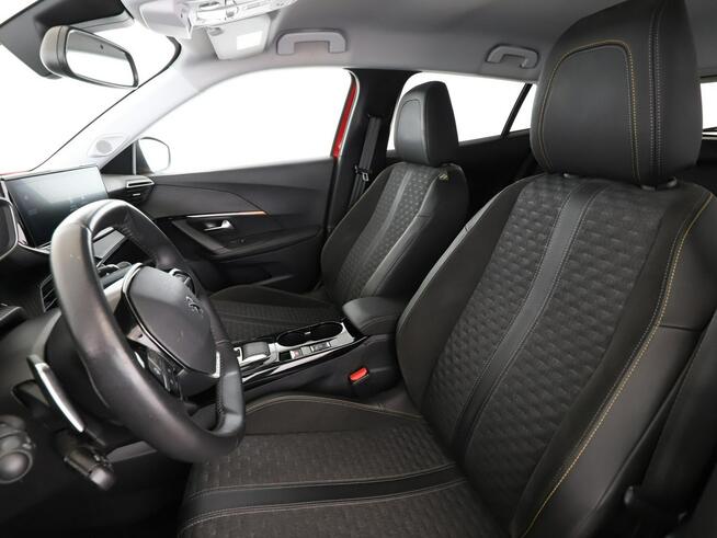 Peugeot 2008 RoadTrip automat kamera180 navi tempomat LED