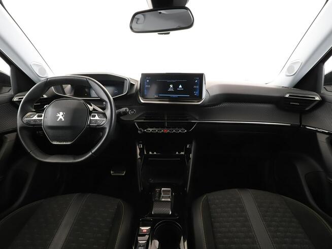 Peugeot 2008 RoadTrip automat kamera180 navi tempomat LED