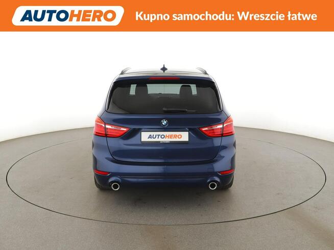 BMW 218 automat full LED sportowe fotele półskóra navi klima auto grzane fotel