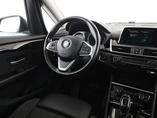BMW 218 automat full LED sportowe fotele półskóra navi klima auto grzane fotel