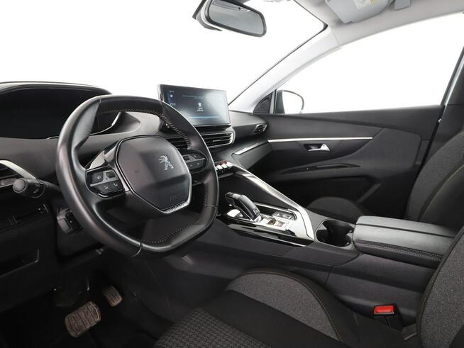 Peugeot 5008 FV23% automat 7-osob. navi kamera tempomat LED