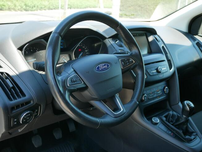 Ford Focus 1.0 E-Bst 100KM Kombi -Nowy Rozrząd Kpl -Pakiet zima -Navi -GWARANCJA