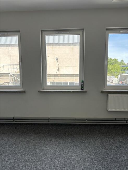 Pomieszczenie biurowe 26 m2
