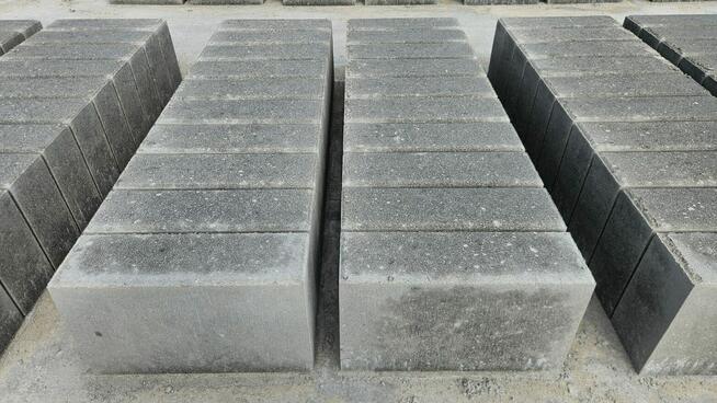 Bloczki betonowe fundamentowe B15