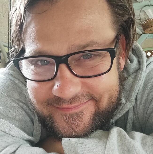 Portier / pracownik pomocniczy