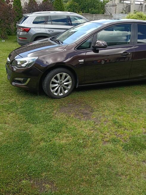 Opel Astra j benzyna