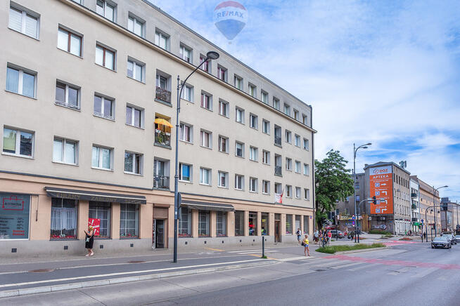 Lokal 151 m² z witrynami – cena do negocjacji
