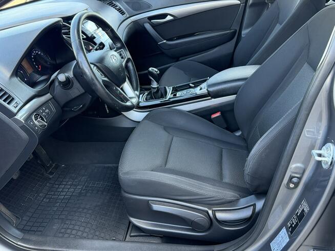 Hyundai i40 1.7 CRDI / 116KM LED Tempomat Alufelgi Opony letnie i Zimowe !