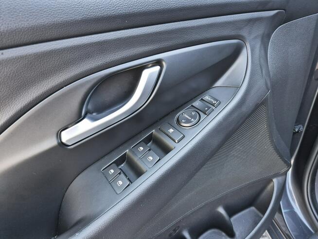 Hyundai i30 1.0 120 KM Wersja Smart + Pakiet LED Kamera Tempomat