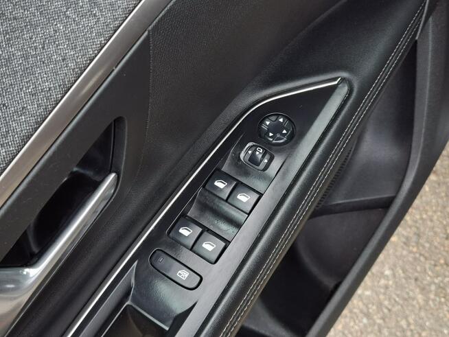 Peugeot 5008 Klimatronic 2-stref, Automat, CarPlay/AndroidAuto, Kamera cofania, PDC