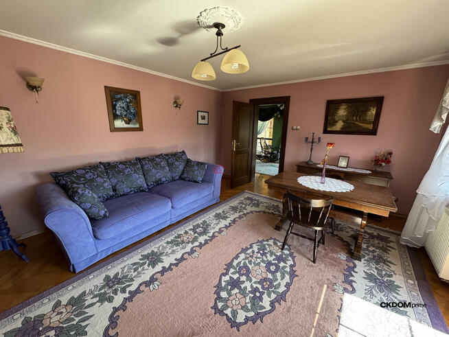 Przestronny dom 360 m² z ogrodem – Piękny ogród