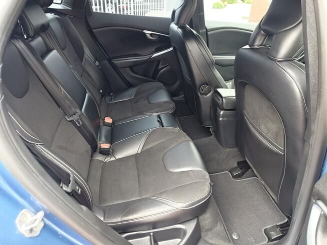 Volvo V40 R-DESIGN 2.0 D2 120KM Harman Kardon Serwisowany, zadbany stan!