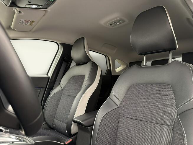 Renault Captur 1,3 TCe EDC FAP(140 KM) Techno Salon PL F-Vat