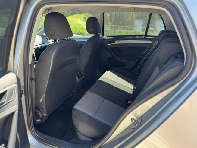 Volkswagen Golf NAWIGACJA*BENZYNA*5 drzwi*zadbany