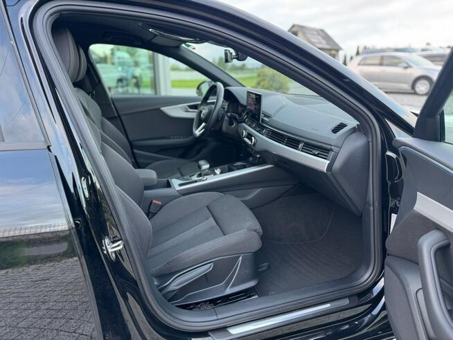 Audi A4 2.0 ben*czarny sufit*martix*ambiente